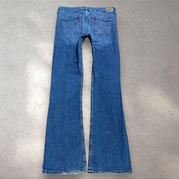 Levi's 526 Mid Rise Slender Boot Jeans - Picture 1 of 7